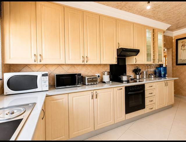 3 BEDROOM HOUSE FOR SALE IN THREE RIVERS EAST